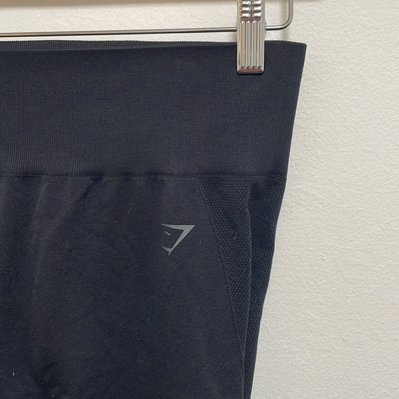 Gymshark Black Logo Leggings Size Medium - Picture 3 of 7
